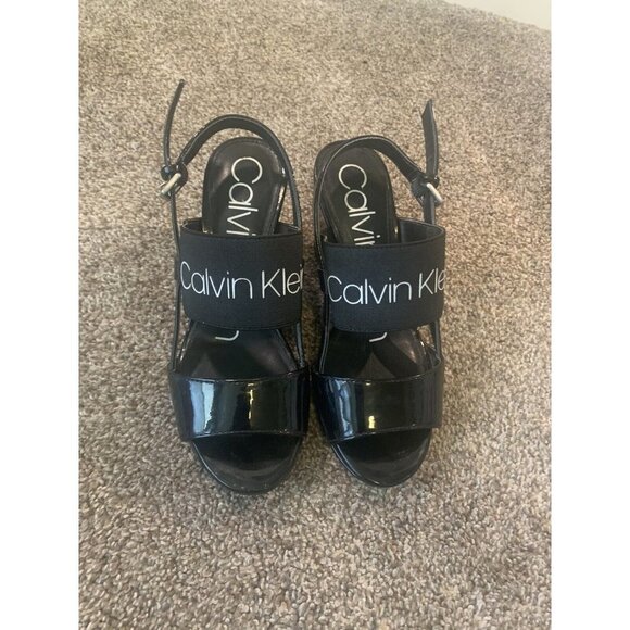 Calvin KLEIN Bethan Logo Wedge Sandals Black Patent Size 5.5 - Picture 1 of 10